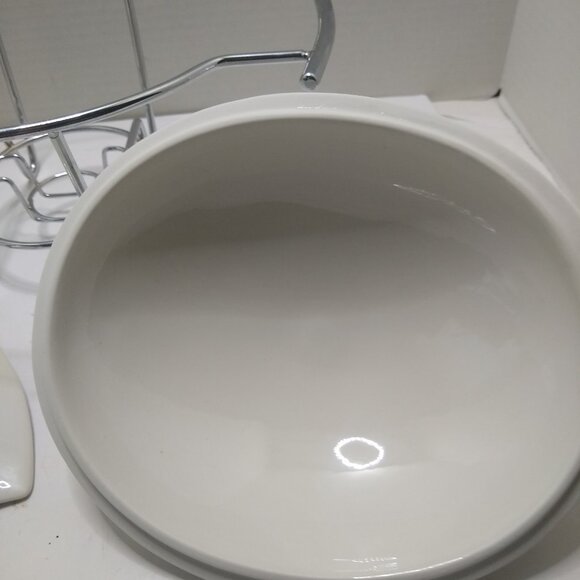 Godinger Natura 1 Qt. Covered Porcelain Baker With Warmer Stand - Picture 2 of 8